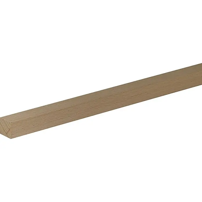 Profiles and more Quadratleiste - L x B x H: 95 cm x 20 mm x 20 mm, Buche - Detailaufnahme eines quadratischen Holzstabes, ideal für Modellbau oder als natürliche Bastelmaterialien.