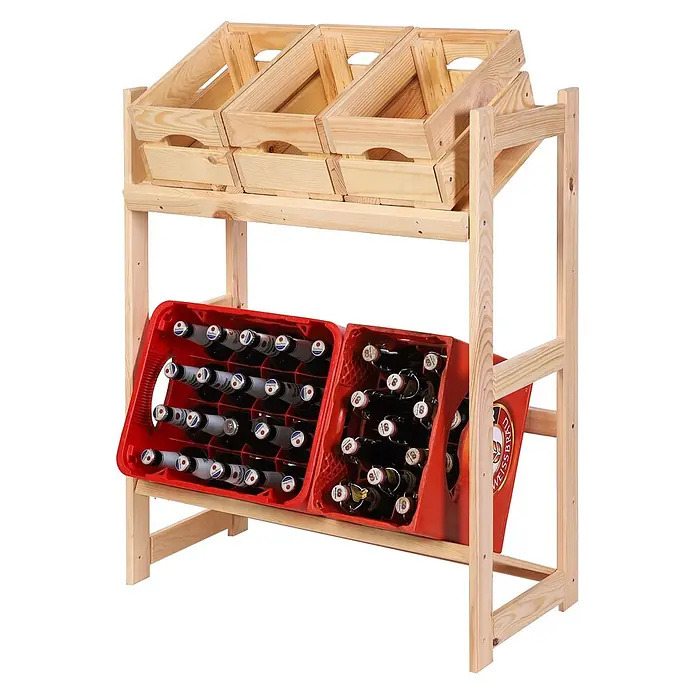 Getränkekistenregal SPREEWALD 86x70x33cm 2 Ebenen Natur -  - Holzregal mit drei schrägen Holzkisten oben und zwei roten Plastikkisten mit Flaschen unten.