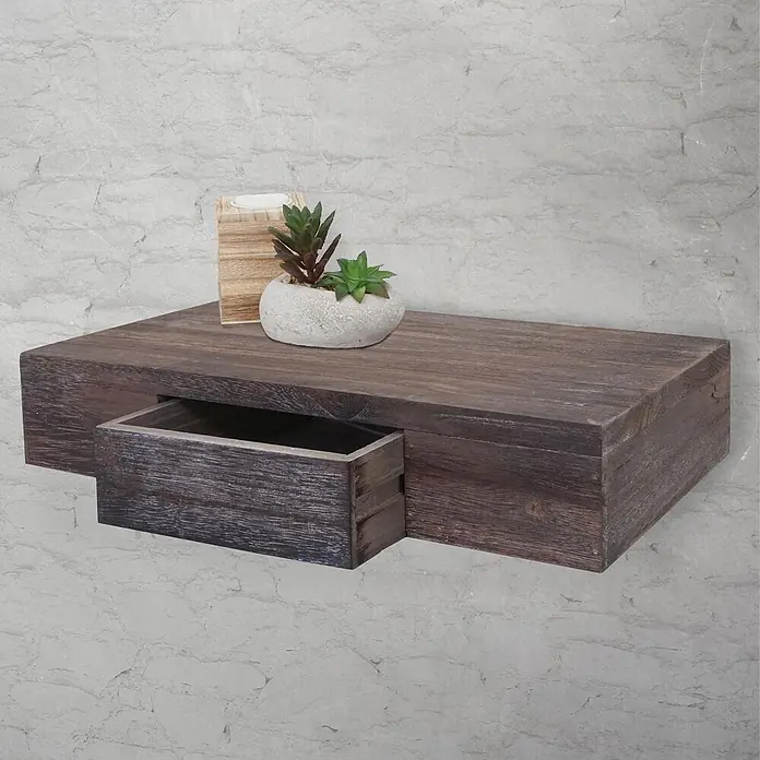 Wandregal Ilse 8x40x25cm Regal Hängeregal mit Schublade 40cm Braun shabby -  - Dunkles Holz-Wandregal mit offener Schublade, dekoriert mit Sukkulenten und einem Holzklotz.