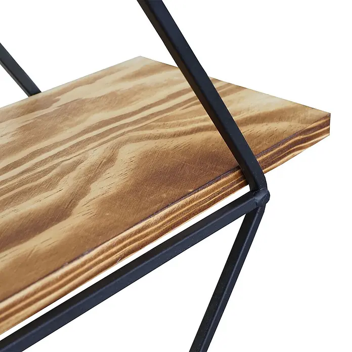 Wandregal rautenförmig 60x55x12cm Industriedesign Echtholz Braun Regal -  - Helles Holzregal mit Schichtkanten und natürlicher Maserung, getragen von einem schwarzen geometrischen Metallrahmen.