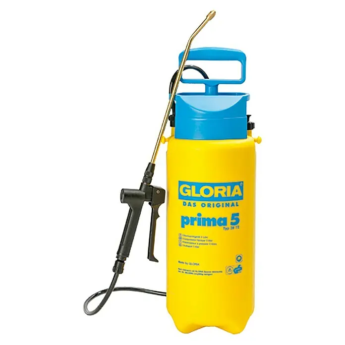 Gloria Drucksprühgerät Prima 5 mit Messing-Lanze & -Düse - 5 l - Das Bild zeigt einen gelben Gloria Prima 5 Drucksprüher mit blauem Griff und Sprühlanze, ein praktisches Gerät für Gartenarbeiten.