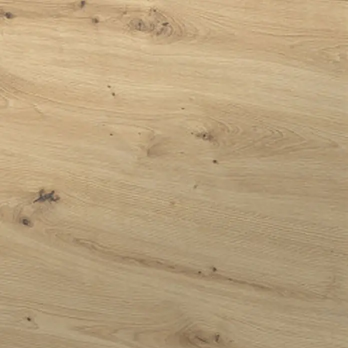 MDF-Platte Fixmaß - Eiche Astig, 1.398 x 1.033 x 10 mm - Helle Eichenholzmaserung mit natürlicher Struktur und markanten Ästen.