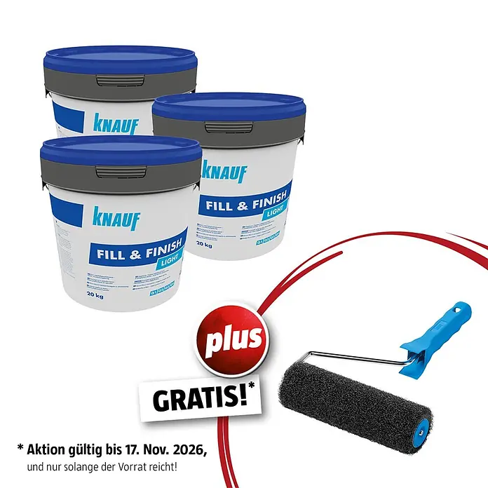 Knauf Ausgleichsmasse Fill & Finish Light - 20 kg - Drei weiße Knauf Fill & Finish Light Eimer mit blauen Deckeln und Etiketten und eine schwarze Farbrolle mit blauem Griff.