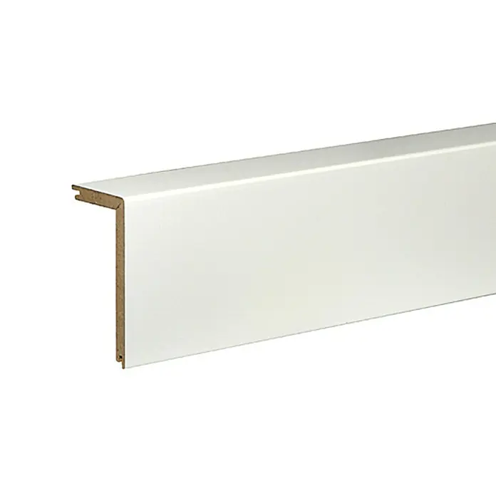 Profiles and more Abdeckleiste - 240 cm x 41 mm x 91 mm, Uni Weiß - Weiße Fußleiste für den Innenausbau, ideal für ein modernes Wohnambiente. Schützt die Wand und sorgt für einen sauberen Übergang zum Boden.
