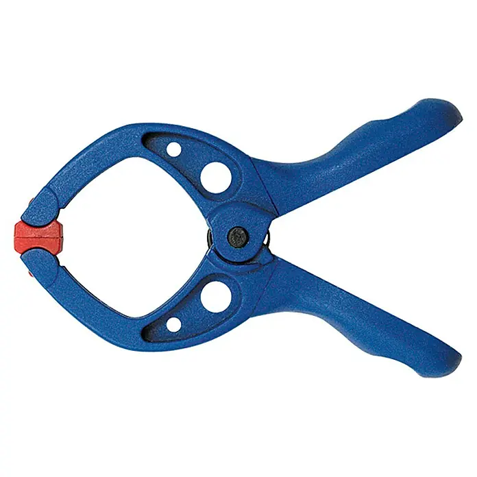 Wolfcraft Federzwinge Microfix - Spannweite: 20 mm, Ausladung: 20 mm - Blaue Federklemme mit roten Pads für sicheren Halt, ideal für Werkstatt und Hobby.