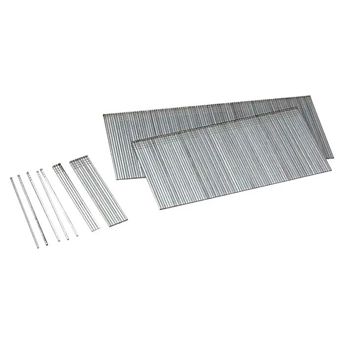 Craftomat Nägel - Länge: 25 mm - Eine Nahaufnahme von Streifennägeln, die für Nagelpistolen geeignet sind und eine effiziente Befestigung in Bau- und Holzbearbeitungsprojekten ermöglichen.