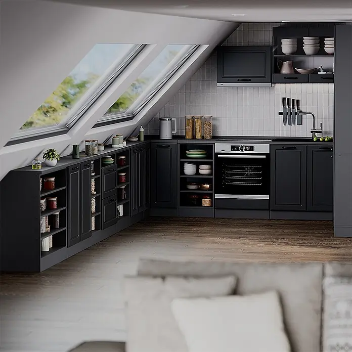 Vicco Küchenschrank für Dachschrägen R-Line, Anthrazit Landhaus, 140 cm -  - Dunkelgraue Shaker-Stil Küchenschränke mit integriertem Backofen und Spüle, in einer Dachgeschossküche mit Dachfenstern.