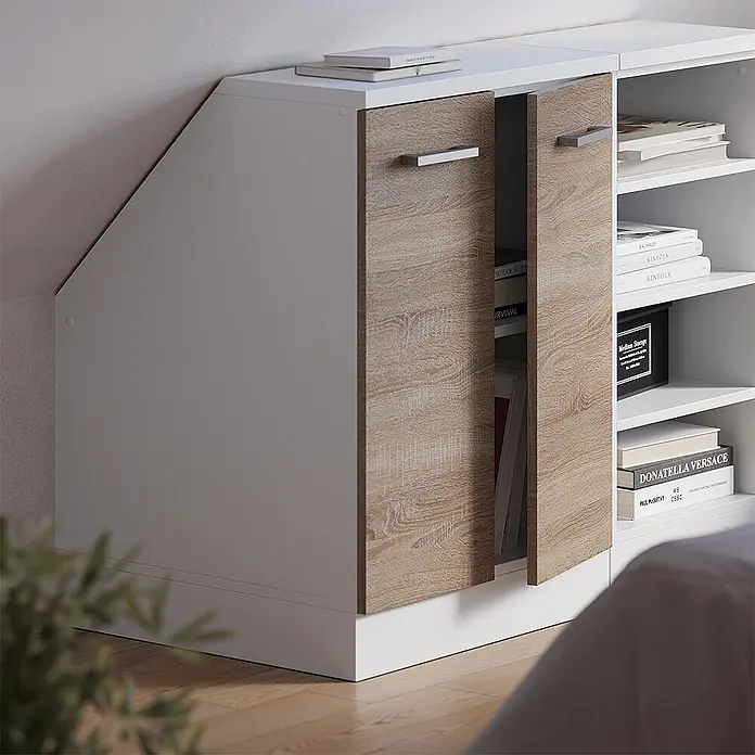 Küchenschrank für Dachschrägen R-Line 60 cm Sonoma Art.-Nr. 60195 -  - Weißes Stauraumschrank mit hellen Holzoptik-Türen und offenen Fächern, passend für Dachschrägen.