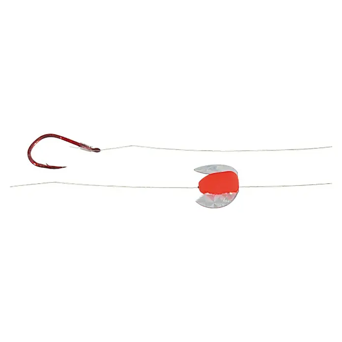 Westline Forellenrotorvorfach - Länge: 220 cm, Rot - Nahaufnahme eines Angelhakens mit Köder, ideal für Angler, die auf der Suche nach einem effektiven Fangwerkzeug sind.
