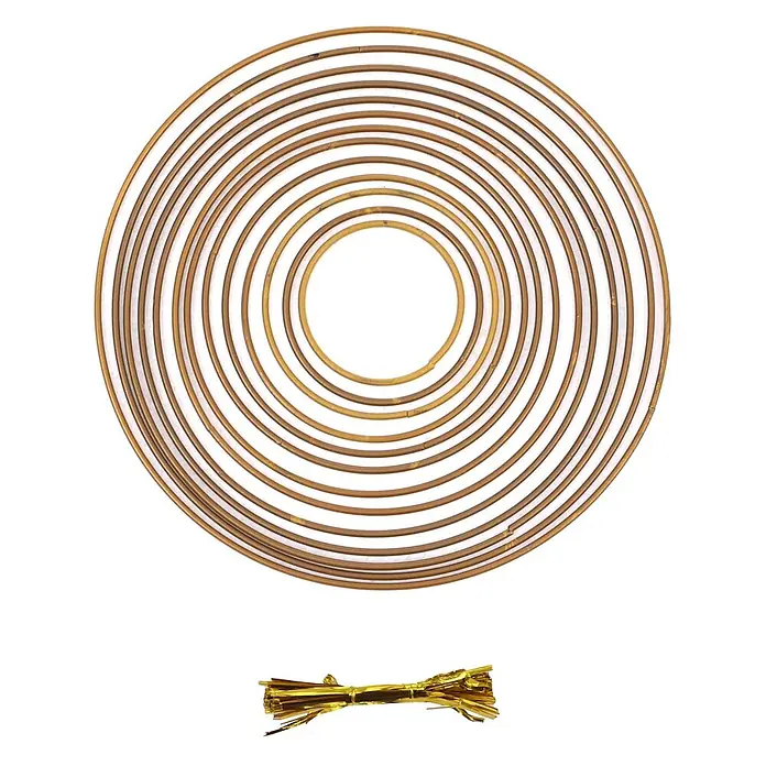 Mendler Deko-Weihnachtsbaum HWC-O91 Metall 115cm - goldfarben -  - Satz konzentrischer Bambus-Bastelreifen und ein Bündel goldener Metallstreifen zur Dekoration.