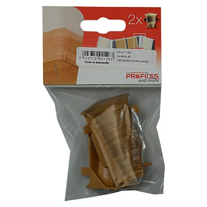 Profiles and more Innenecke FU60L - Eiche Dunkelbraun, 2 Stk. - Ein verpacktes 2er-Set Eckverbinder in Holzoptik von Profiles and more, ideal für die stilvolle Gestaltung von Fußleisten.