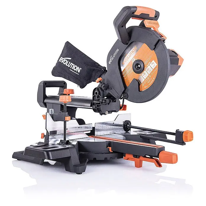 Evolution R255SMS+ Set, Zug-Kapp- und Gehrungssäge 255 mm, TCT-Blatt -  - Schwarz-orange Gehrungssäge mit Kreissägeblatt und Staubbeutel, bereit für Präzisionsschnitte.