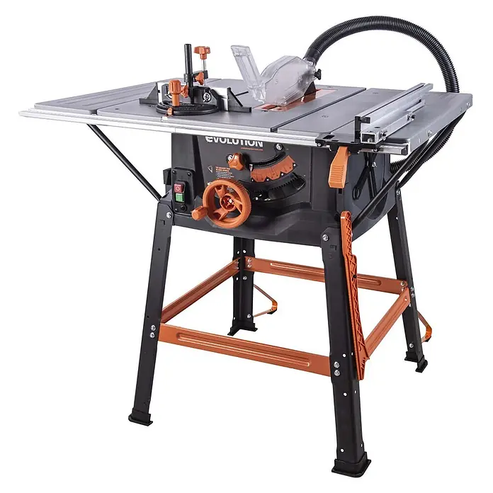 Evolution R255MTS 255 mm Tischsäge mit TCT-Multi-Material-Sägeblatt -  - Schwarze und orangefarbene Tischkreissäge mit grauer Platte, transparentem Blattschutz, Gehrungslehre, Parallelanschlag und Staubabsaugung auf einem Ständer.