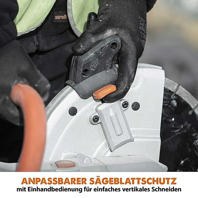 Evolution R300DCT 300 mm 12" Elektro-Betonsäge mit Diamant-Sägeblatt -  - Nahaufnahme von behandschuhten Händen, die ein Elektrowerkzeug mit verstellbarem Sägeblattschutz und orangefarbenem Auslöser für Einhandbedienung betätigen.