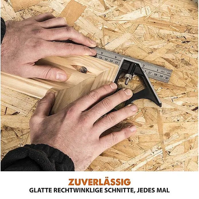 Evolution R210SMS-300+ Schiebe-Kapp- und Gehrungssäge 210 mm, TCT-Blatt -  - Hände nutzen einen Kombinationswinkel aus Metall und schwarzem Kunststoff, um einen rechten Winkel auf hellem Holz zu markieren.