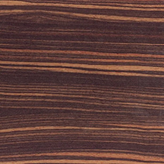 Resopal Premium Encimera de cocina al corte - Macassar, Espesor: 3,8 cm, Ancho: 60 cm - Primer plano de una chapa de ébano rayada que muestra su color oscuro y sus patrones lineales, perfecta para acabados de muebles de lujo.