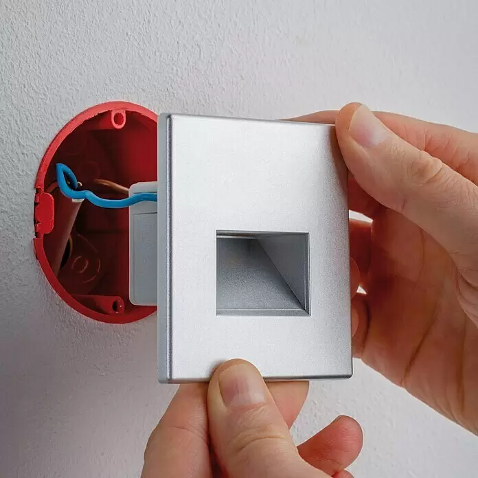 Paulmann LED-Einbauleuchte Edge - B x H: 5 x 80 mm, Warmweiß, Chrom - Stimmungsaufnahme