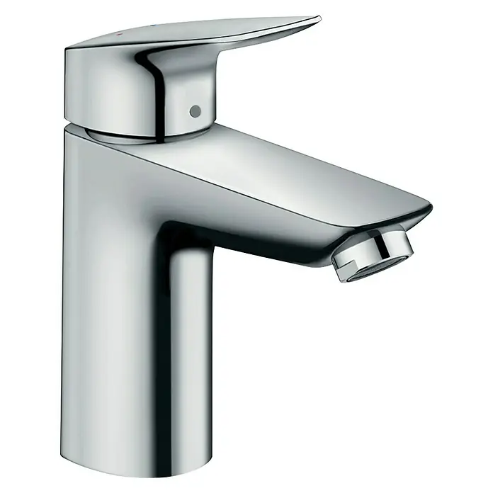 Hansgrohe Logis Waschtischarmatur 100 - Chrom, Glänzend - Nahaufnahme eines glänzenden, modernen Chrom-Waschtischhahns, der ein elegantes und minimalistisches Design für Badezimmer zeigt.