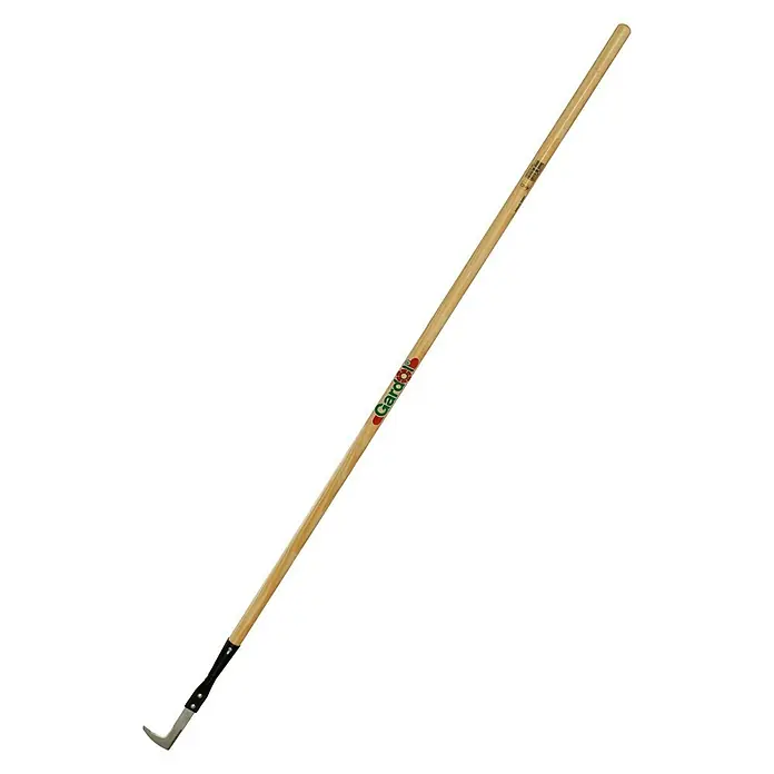 Gardol Fugenkratzer - 135 cm - Nahaufnahme einer Gardol Betoniermischschaufel mit Holzgriff und Metallkopf für Bauarbeiten und Gartenarbeit.