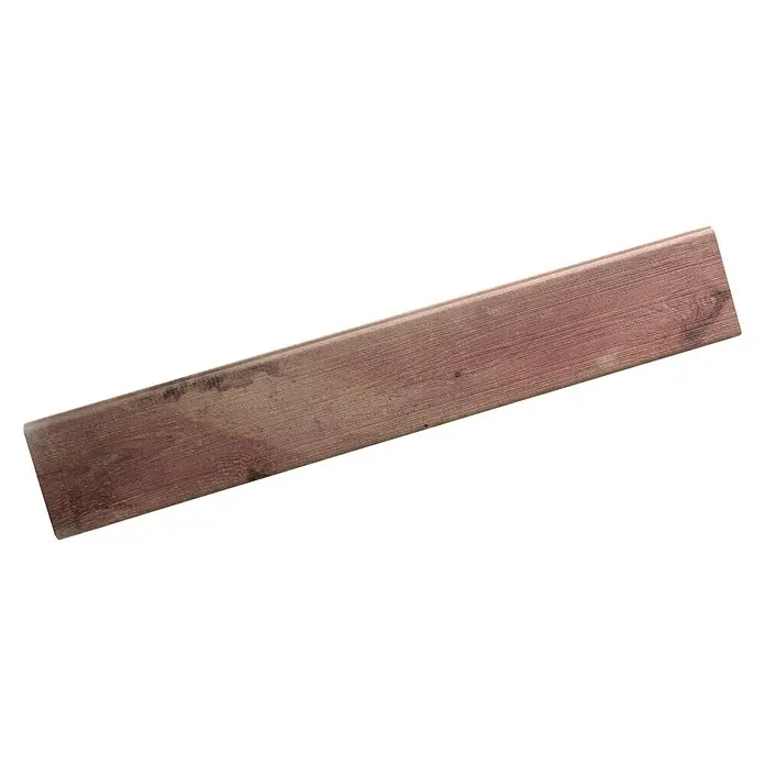 Panel de pared Barnwood - 120 x 19 cm - Primer plano de una sola tira de cobre, colocada sobre un fondo blanco.