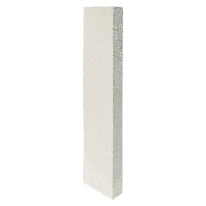 Protección contra el viento - Apto para: Ventilación - Primer plano de una sola piedra blanca vertical con una superficie ligeramente rugosa sobre un fondo neutro.