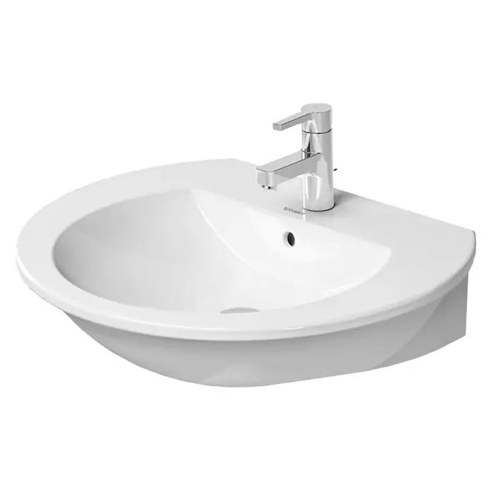 Duravit Darling New Waschtisch - 65 x 55 cm, Mit schmutzabweisender Glasur, Hahnloch: Mitte, Anzahl Hahnlöcher: 1, Weiß - Weißes Duravit-Waschbecken mit Chromarmatur auf schwarzem Hintergrund. Elegantes Design für moderne Badezimmer.