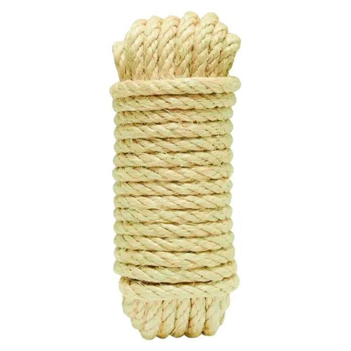 Cuerda - 6 mm x 10 m, Materiales naturales, Natural - Primer plano de una pila de cuerda gruesa de color beige enrollada. Ideal para temas náuticos o decoraciones rústicas.