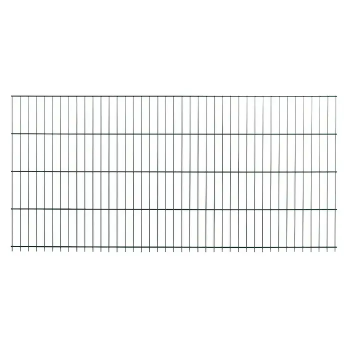 Peddy Shield Zaun-Set - 200 x 125 cm, Grün, Mit Eckpfosten und zum Einbetonieren - Nahaufnahme eines rechteckigen, grünen Doppelstabmattenzauns mit klarer Gitterstruktur vor einem hellen Hintergrund.