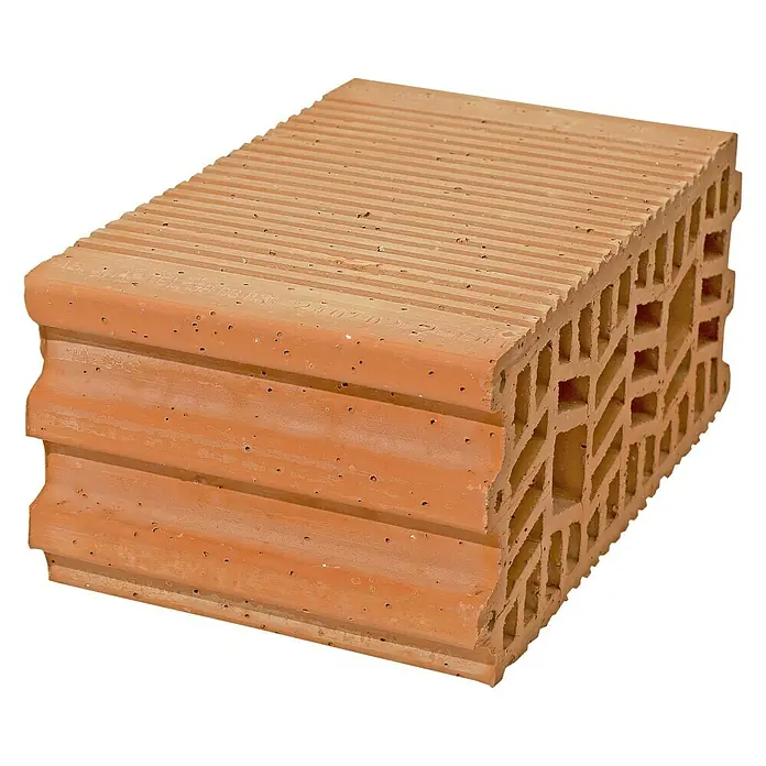BHS Mallorca Ladrillo Termoarcilla - 14 x 30 cm, Rojo - Primer plano de un ladrillo rojo con ranuras horizontales y agujeros verticales, ideal para la construcción y la mampostería.