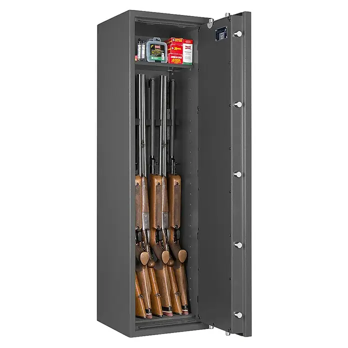 Stabilit Waffenschrank Country 205 - Geeignet für: Gemeinsame Aufbewahrung von Waffen und Munition, Einstellhöhe: Max. 1.318 mm, Doppelbart-Hochsicherheitsschloss, Halterungen: 5, Sicherheitsstufe: Widerstandsgrad N (0) - Geöffneter grauer Waffenschrank mit Gewehren und Munition, der Sicherheit und Organisation für Schusswaffen bietet.