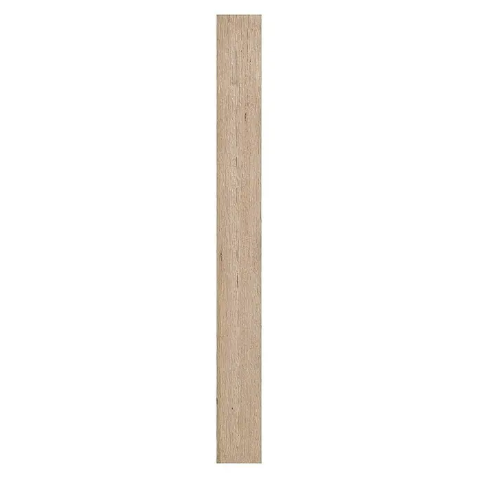 Indo Wandpaneel Barnwall Tuscany - Shorea, 1.200 x 120 x 10 mm, 0,864 m² - Ein einzelnes Paneel aus hellem Holz mit sichtbarer Maserung, ideal für Bodenbeläge oder Wandverkleidungen.