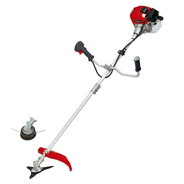 Einhell Desbrozadora de gasolina GC-BC 52 AS - 1,5 kW, 51,7 cm³, Ancho de corte hilo: 42 cm, Ancho de corte cuchilla: 25,5 cm - Desbrozadora con motor rojo y eje blanco, ideal para trabajos de jardinería. Incluye cabezal de corte y cabezal de cuchilla para usos versátiles.