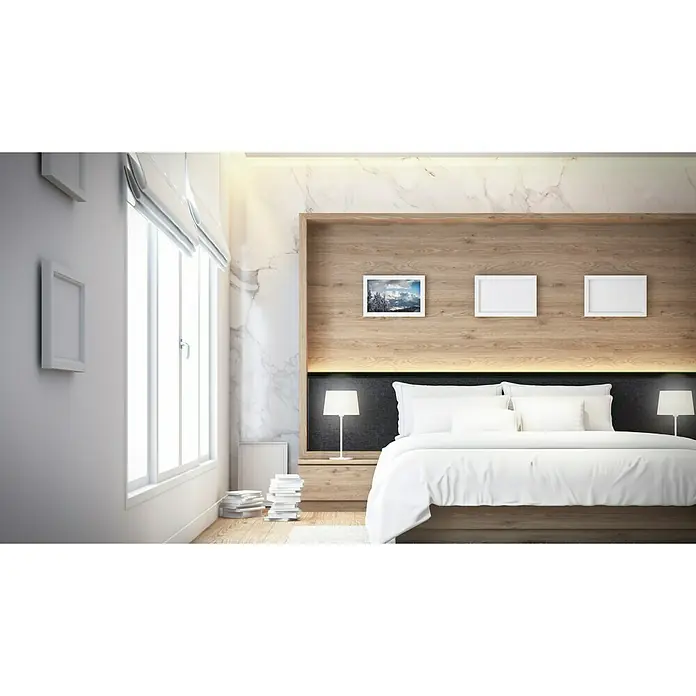 Lichtleiste Dana für LED-Band - 200 x 4,5 x 4,8 cm, Expandiertes Polystyrol (EPS) - Helles Schlafzimmer mit Doppelbett und Nachttischen unter Holzpaneelen und einer Marmorwand für einen modernen und gemütlichen Raum.