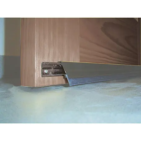 Burlete para puerta basculante aluminio bronce