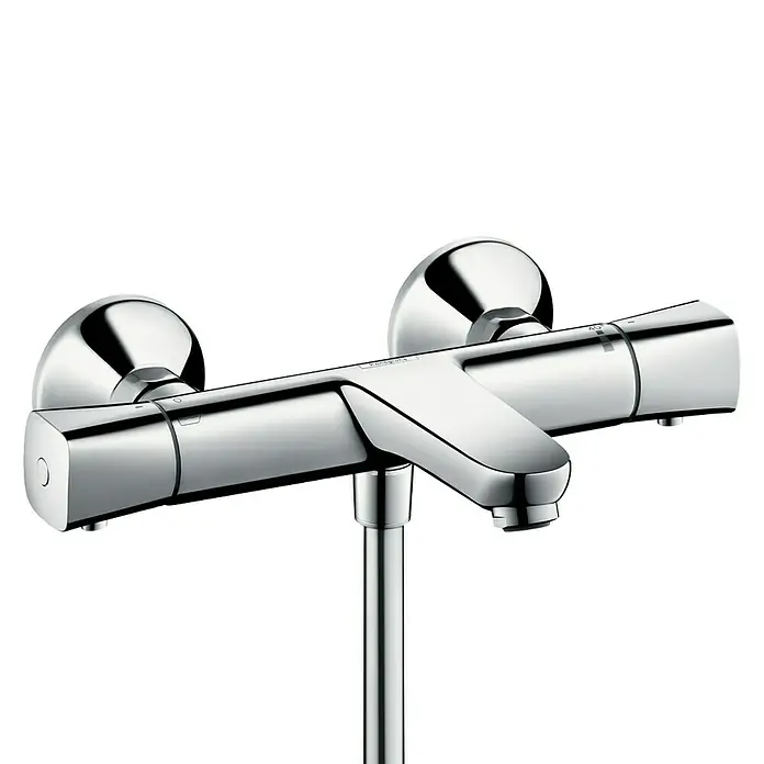 Hansgrohe Ecostat Wannenthermostat Universal - Chrom - Nahaufnahme einer glänzenden Hansgrohe Aufputz Armatur mit Thermostat, die Eleganz und Funktionalität in Bad und Dusche vereint.