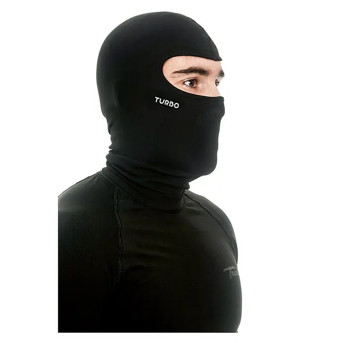 Turbo Pasamontañas - Universal, Poliéster, Negro - Pasamontañas negro con la inscripción "Turbo" en el lateral, ideal para deportes y actividades al aire libre en climas fríos.