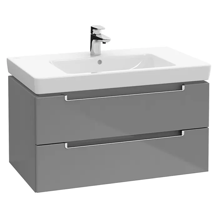 Villeroy & Boch Subway 2.0 Einbauwaschbecken - 80 x 47 cm, Mit schmutzabweisender Glasur, Mit Überlauf, Oberfläche Beckenunterseite: Ungeschliffen, Weiß - Grauer Waschtischunterschrank mit zwei Schubladen und einem weißen Aufsatzwaschbecken mit Chromarmatur für ein modernes Badezimmer.