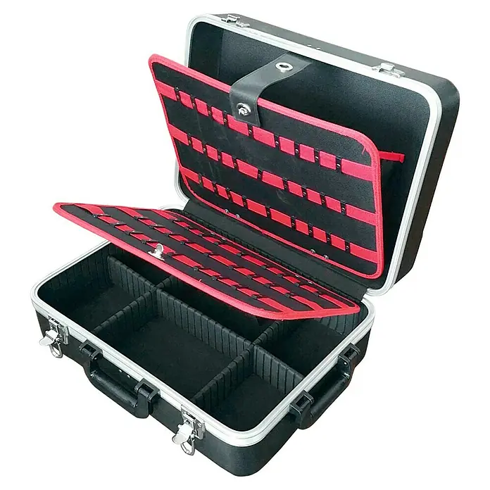 Trolley - L x An x Al: 19 x 35,5 x 46 cm, ABS, 1 asa abatible - Maletín de maquillaje negro abierto con compartimentos y soportes rojos para brochas de maquillaje.