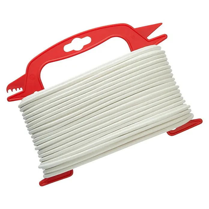 Stabilit Wäscheleine - Ø x L: 4 mm x 20 m, Weiß - Nahaufnahme einer Kite-Schnur auf einer roten Spule, ideal für Drachenflieger und Outdoor-Spaß.