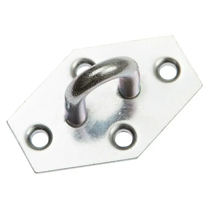 Conacord Decksplatte - L x B: 57 x 35 mm, Stahl, Galvanisch verzinkt - Nahaufnahme einer verzinkten Ankerplatte mit Öse, ideal für sichere Befestigungen und vielfältige Anwendungen.