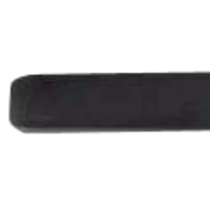 Maderas Daganzo Cantonera pieza en Blister - Negro, 650 x 30 mm - Objeto rectangular negro con bordes redondeados, posiblemente un dispositivo electrónico o accesorio. Buen estado general con poco desgaste.