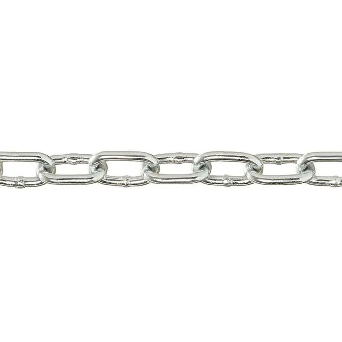 Stabilit Rundstahlkette Meterware - 4 mm, Stahl, Galvanisch verzinkt, A-Form - Nahaufnahme einer robusten, silberfarbenen Kette, die Stärke und Sicherheit durch ihre verbundenen Glieder vermittelt.