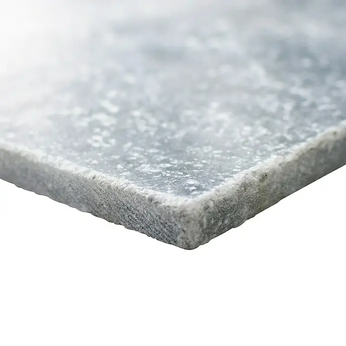 Antikmarmorfliese Bardiglio Marble - 30,5 x 30,5 cm, Anthrazit, Matt - Nahaufnahme einer strukturierten, grauen Arbeitsplatte mit leicht unscharfem Hintergrund für ein vielseitiges Design.