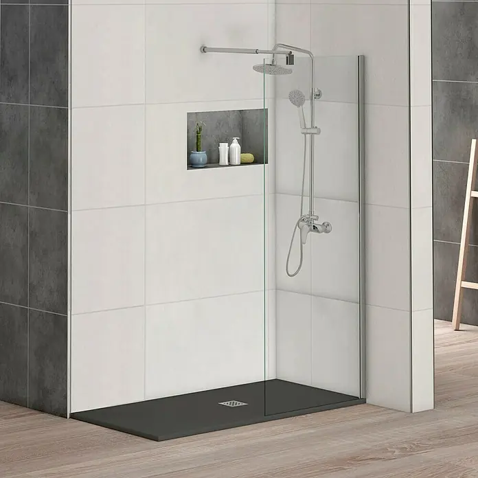 Mampara de ducha fija Nice - An x Al: 100 x 195 cm, Cromo - Cabina de ducha con plato de ducha negro, complementada con una elegante mampara de vidrio y accesorios modernos para un baño elegante.