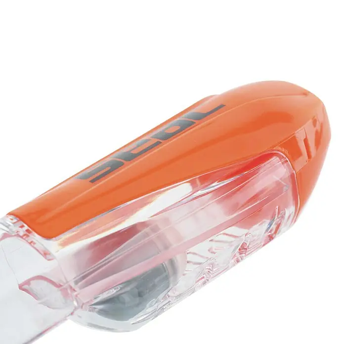 Seac Sub Máscara de Snorkel Libera - L/XL, Plástico, Turquesa/Naranja - Primer plano de un esnórquel naranja con letras negras y una zona de válvula transparente.