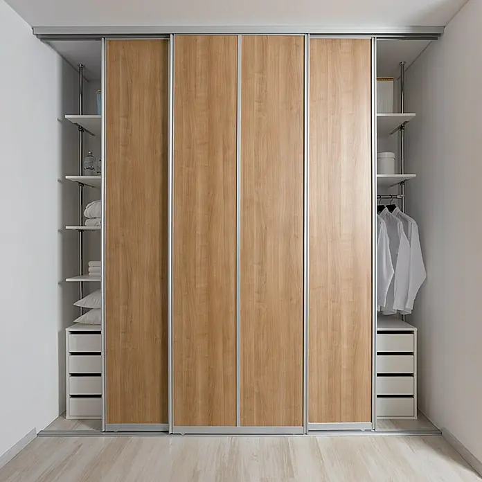 Room Plaza Inside Smart Regalsystem-Grundmodul - Breite: 1.160 mm, Max. Raumhöhe: 2.600 mm, Tiefe: 500 mm - Modernes Kleiderschranksystem mit Schiebetüren in Holzoptik, Regalen und Schubladen für eine stilvolle Aufbewahrungslösung.