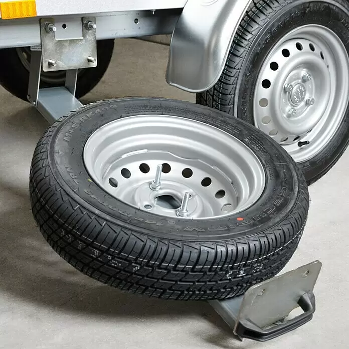 Stema Ersatzradhalter - Passend für: Stema Anhänger 750/850 (ohne HL 750/B700/B750), Reifen 13", Aluminium, Verzinkt - Anwendungsbeispiel