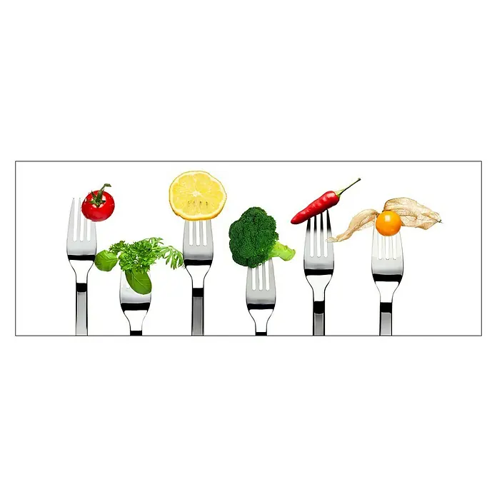 Glasbild - Vegetable & Fruit, B x H: 125 x 50 cm - Vielfalt auf der Gabel: Eine appetitliche Auswahl an frischem Gemüse und Obst, kunstvoll aufgereiht.
