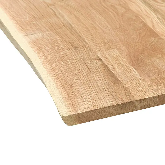 Exclusivholz Tablero de mesa - Roble, 80 x 80 x 2,6 cm - Primer plano de un panel de madera maciza de color claro con un borde natural. La veta de la madera es claramente visible.
