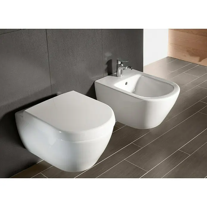 Villeroy & Boch Subway 2.0 Wand-Bidet - 37 x 56,5 cm, Weiß, Keramik, Ohne Spezialglasur - Elegante Badezimmerausstattung mit einer wandhängenden Toilette und einem Bidet in modernem Design, die durch ihre schlichte Formgebung besticht.